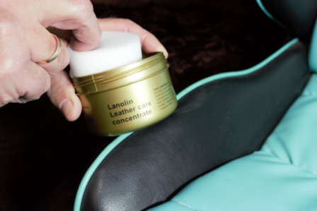 Concentr&eacute; d&#039;entretien du cuir &agrave; la lanolin