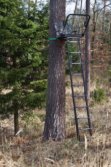 Verplaatsbare hoogzit / aanzit ladder 3,70 m
