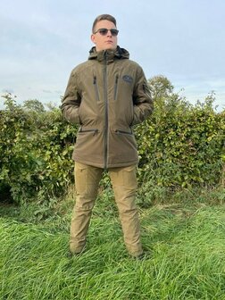 VENATORIX Beheizte Jacke Gr&uuml;n &#039;Pirsch&#039; Unisex + Powerbank
