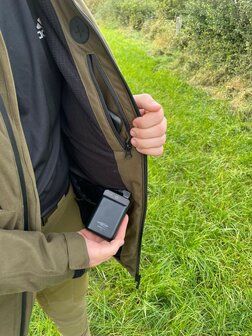VENATORIX Beheizte Jacke Gr&uuml;n &#039;Pirsch&#039; Unisex + Powerbank