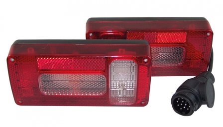 Lighting set for rear carrier lighting