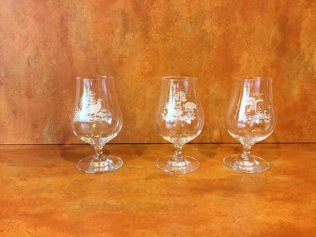 Obst-Whiskey Glasses