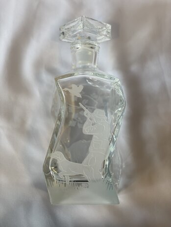 Edwanex Decanter with Motif
