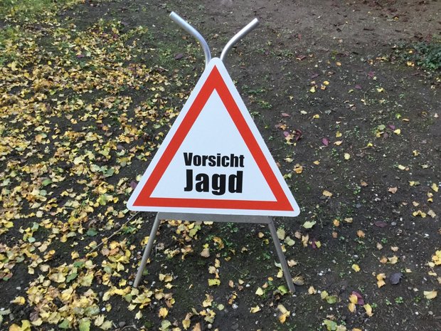 Warndreieck "Vorsicht Jagd"