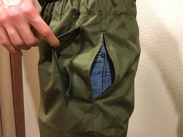 Water-repellent cover rain pants