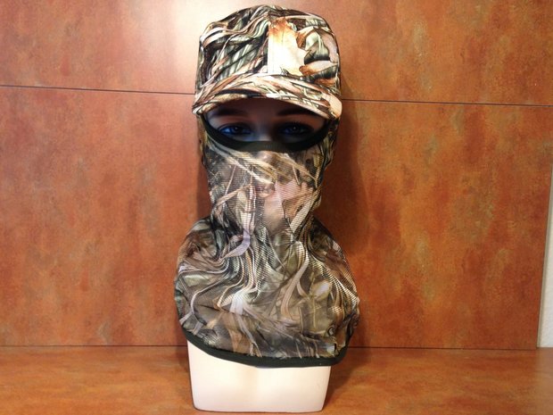 Cap with face camouflage / face mask Reed