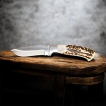 Nóż myśliwski Waidmann Bushline ze skórzaną pochwą